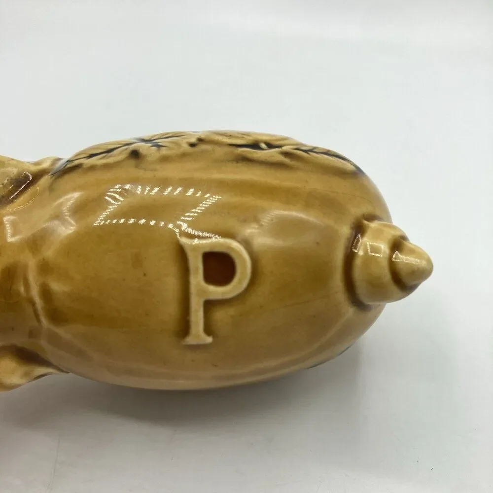 Vintage Enesco Japan Pig Salt & Pepper Shakers Harvest Gold Apple Grapes Ceramic